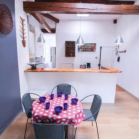 Luckey Homes - Rue Des Pyrenees Апартаменты